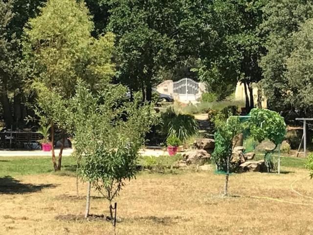 Villa la campagne de Mari Peyrolles-en-Provence Esterno foto